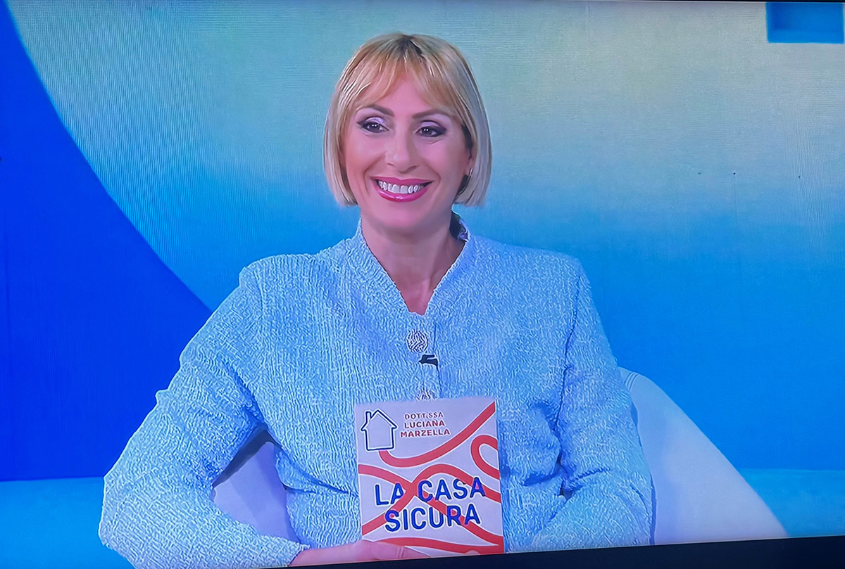 La dott.ssa Marzella presenta il suo libro a Mattino 5